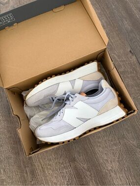 New Balance Women's Sneakers in White, Light Gray, Beige